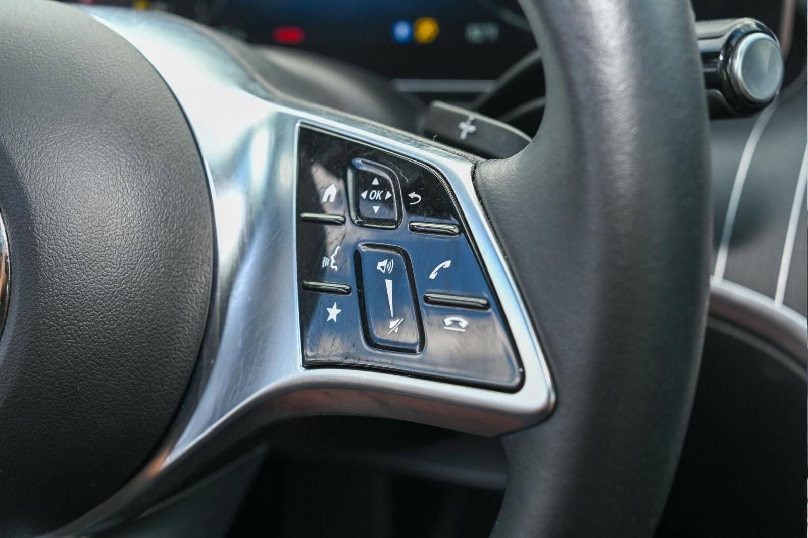 Used 2022 Mercedes-Benz C 300 Sedan w/ Exclusive Trim Package image 18