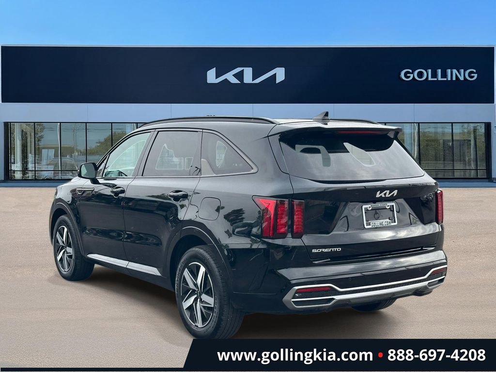 Certified 2023 Kia Sorento S w/ Panoramic Sunroof Package FWD image 4