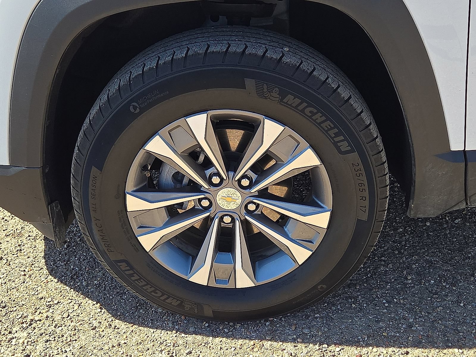 Used 2025 Chevrolet Equinox LT AWD/4WD image 10