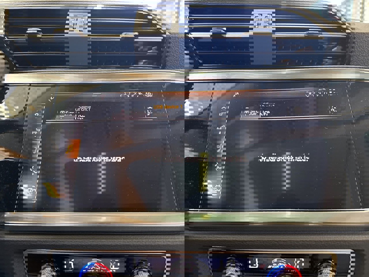 New 2025 Audi Q3 2.0T Premium Plus image 27