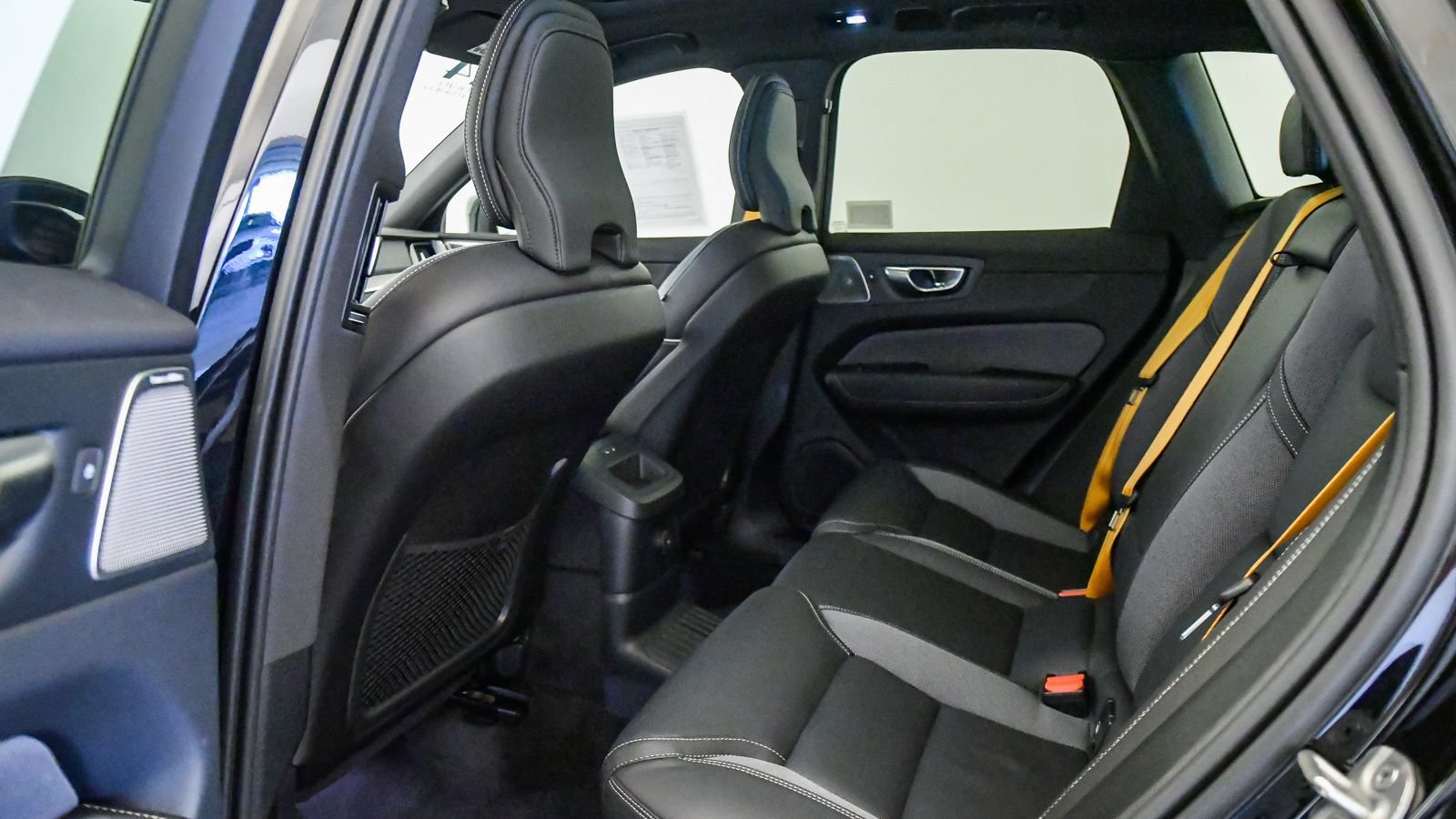 Certified 2024 Volvo XC60 T8 Polestar AWD/4WD image 24