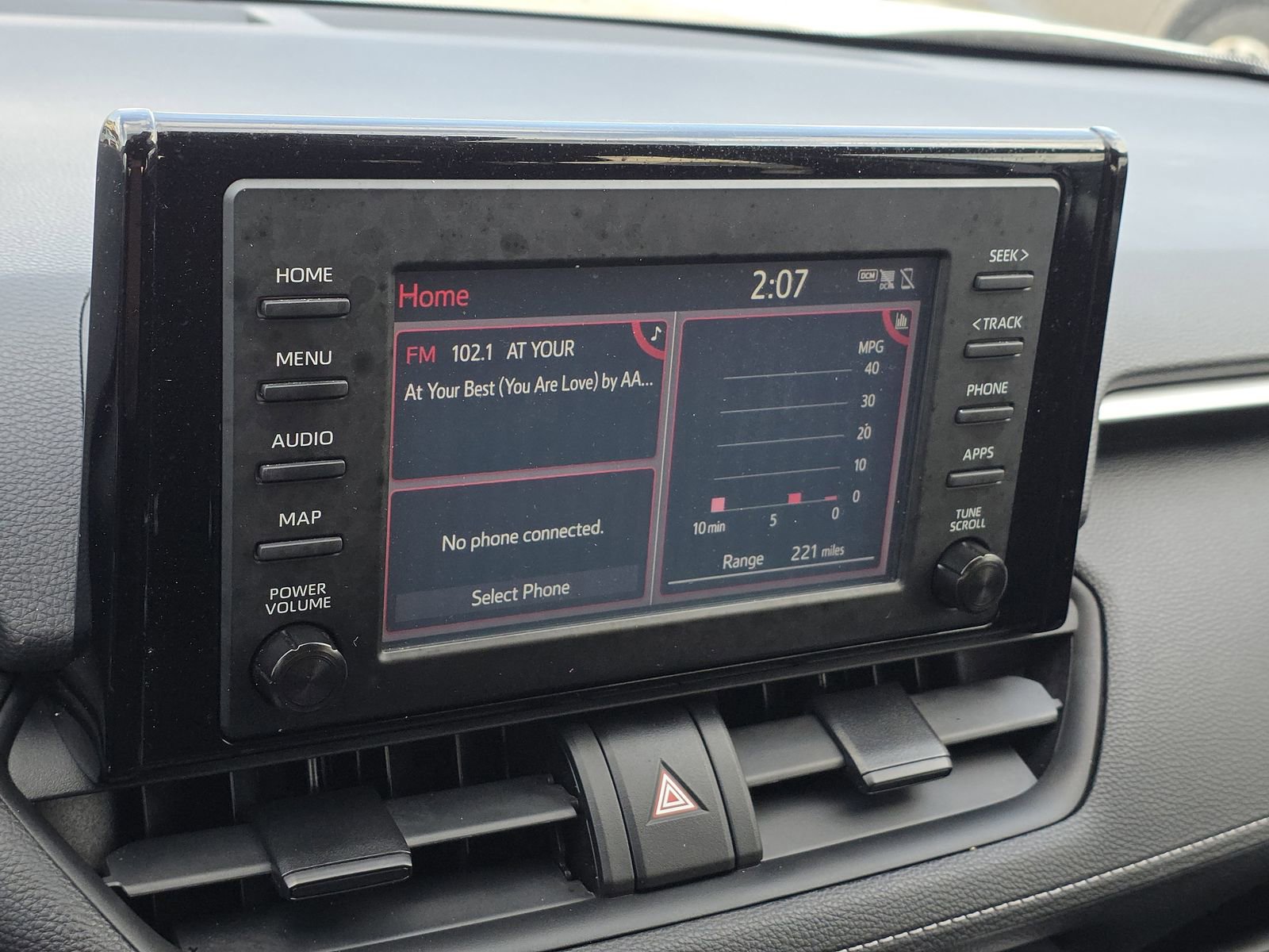 Used 2019 Toyota RAV4 LE image 19