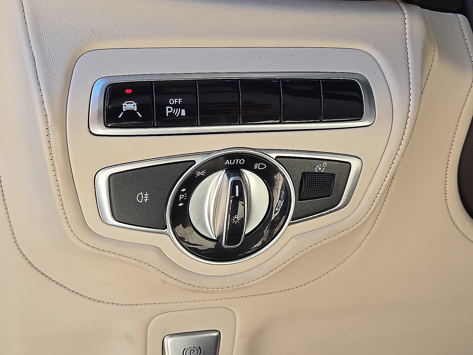 Used 2023 Mercedes-Benz G 550 image 25
