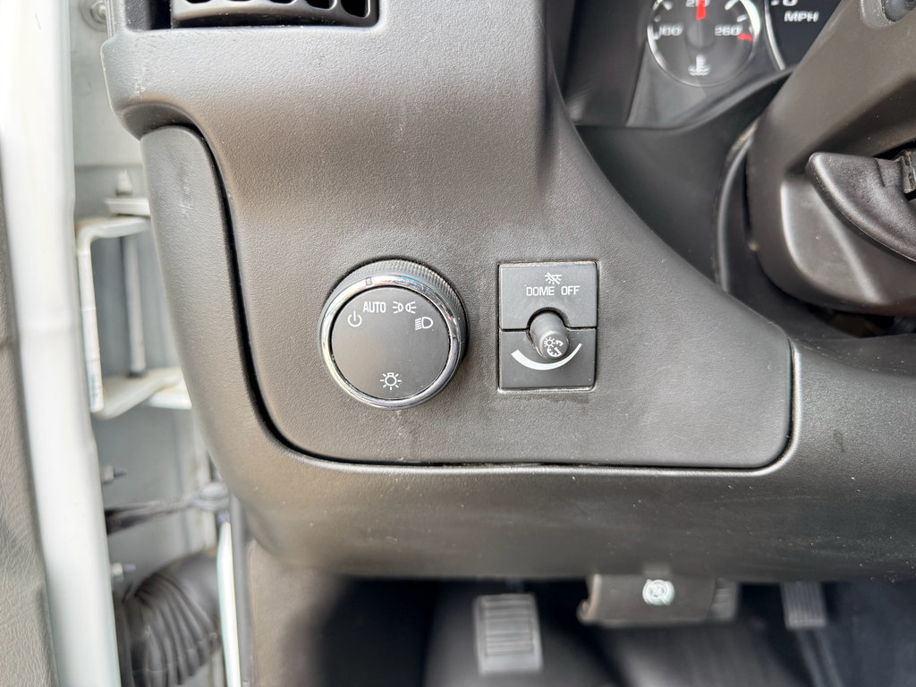 Used 2016 Chevrolet Express 2500 RWD image 13