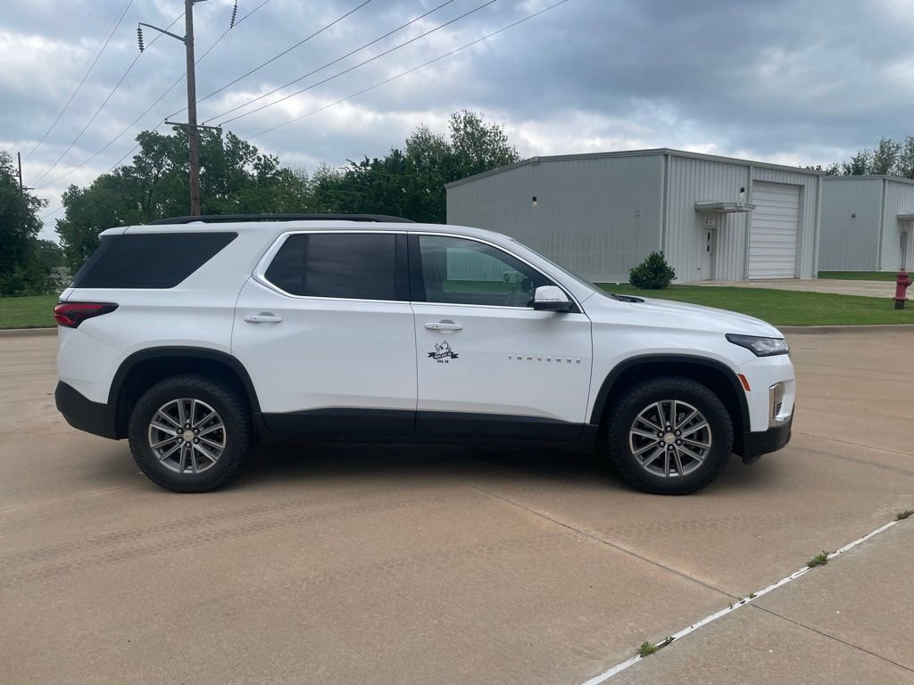 Used 2023 Chevrolet Traverse LT FWD image 4