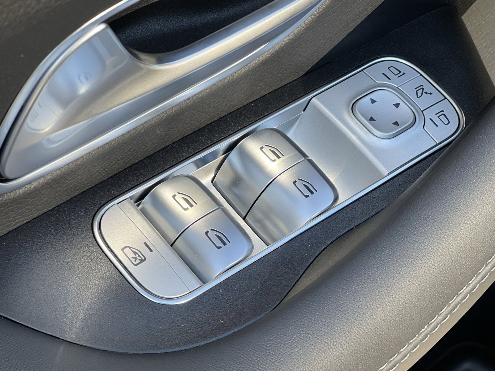 New 2026 Mercedes-Benz GLE 53 AMG 4MATIC Coupe image 13