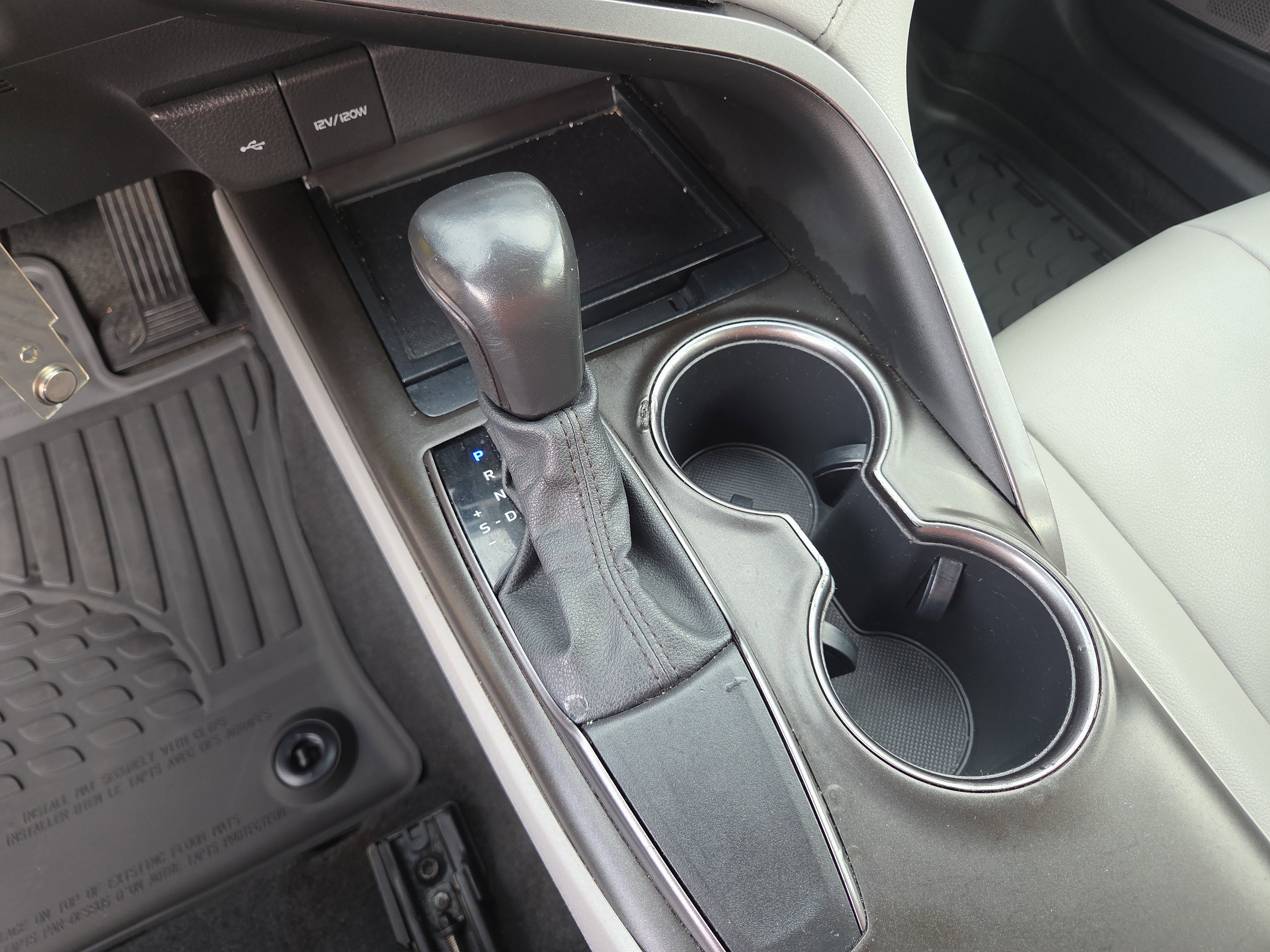 Certified 2021 Toyota Camry SE image 28