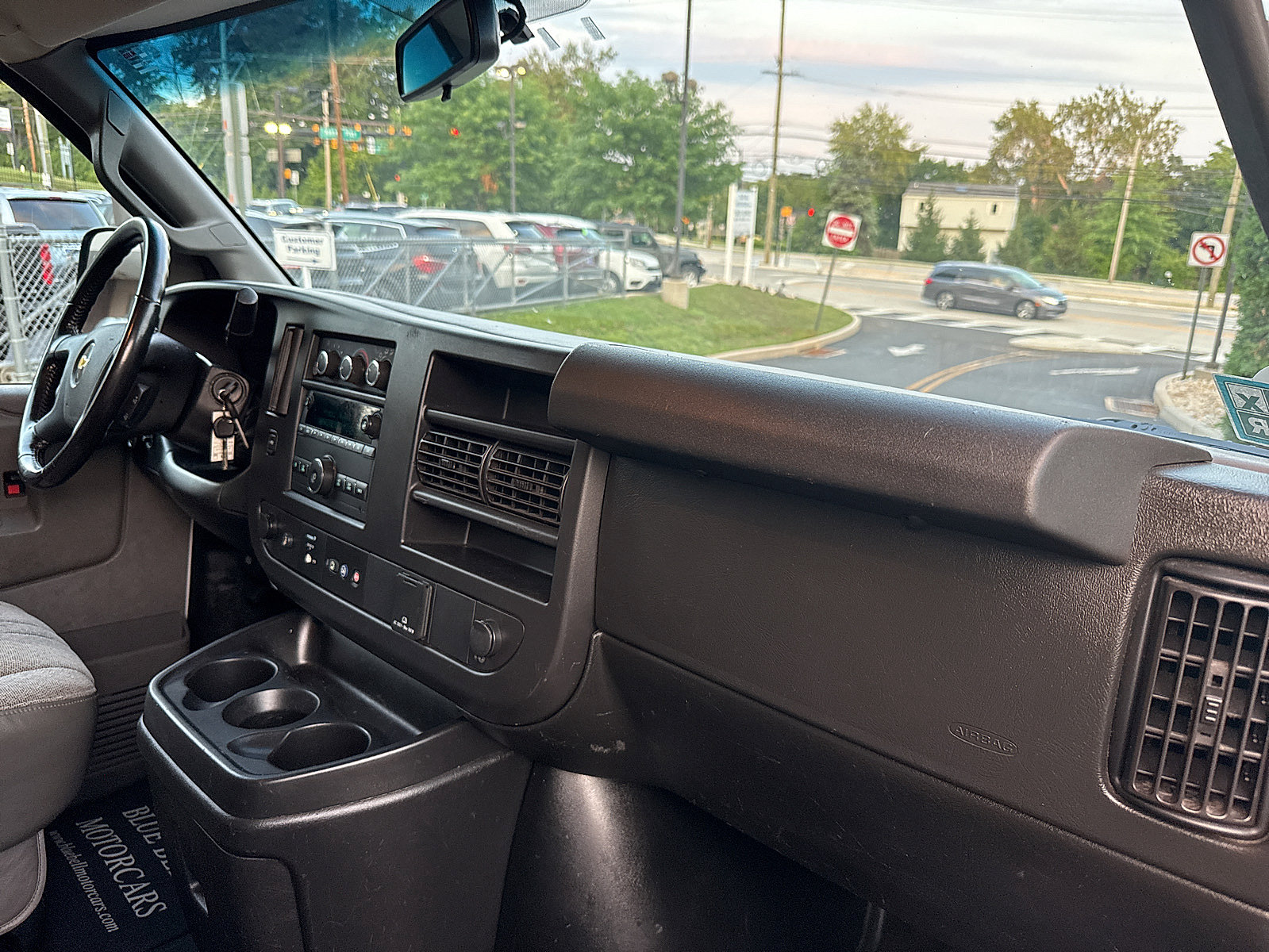 Used 2021 Chevrolet Express 2500 w/ Driver Convenience Package RWD image 28