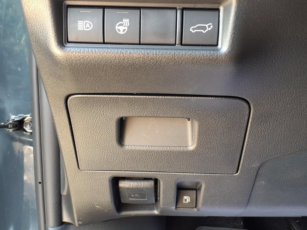 Used 2024 Toyota Grand Highlander AWD image 18