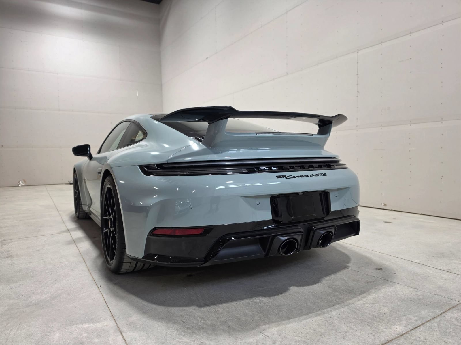 Used 2025 Porsche 911 Carrera 4 GTS AWD/4WD image 10