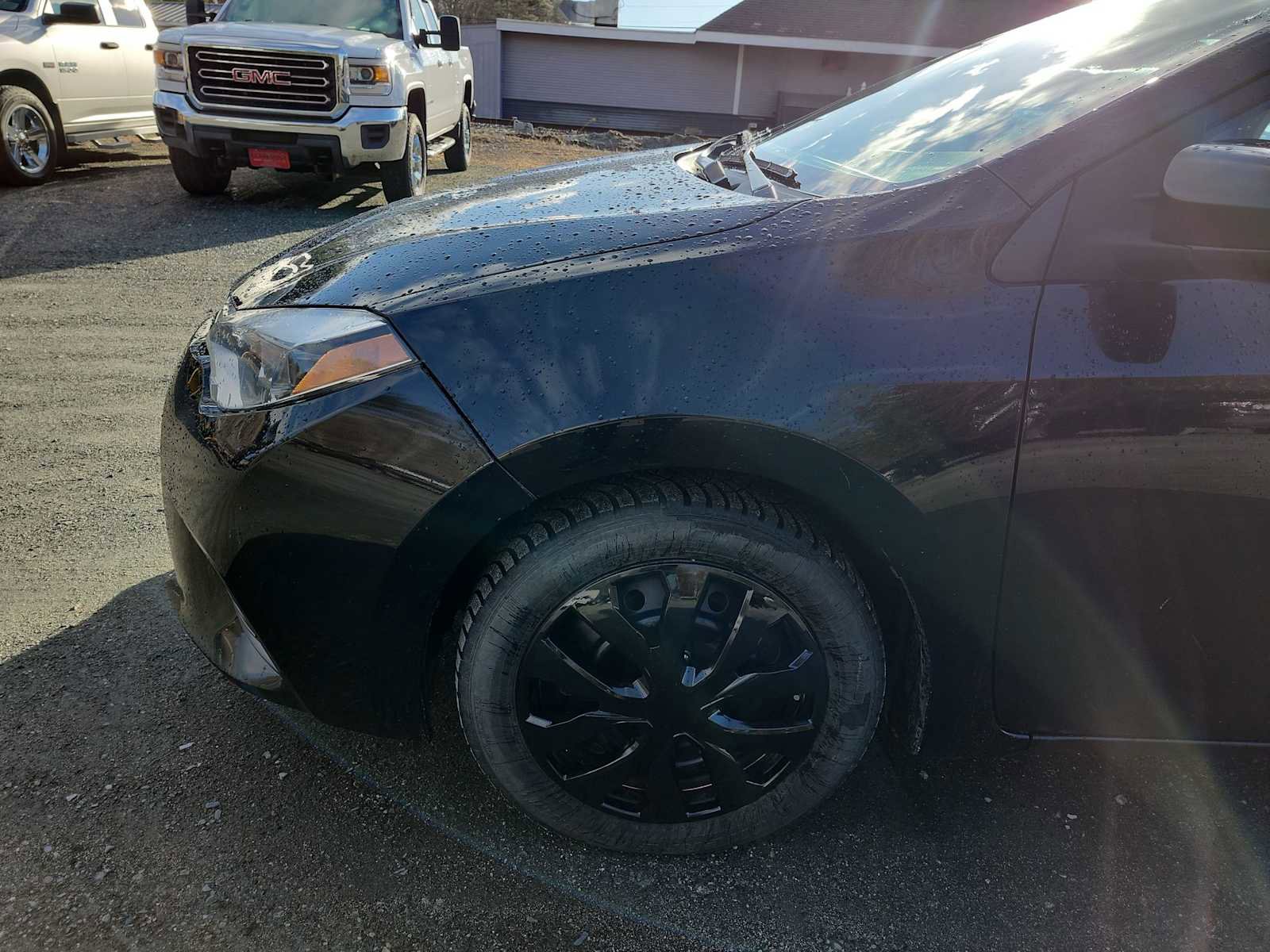 Used 2015 Toyota Corolla LE image 10