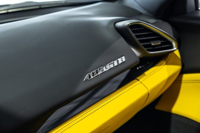 Used 2016 Ferrari 488 GTB RWD image 44