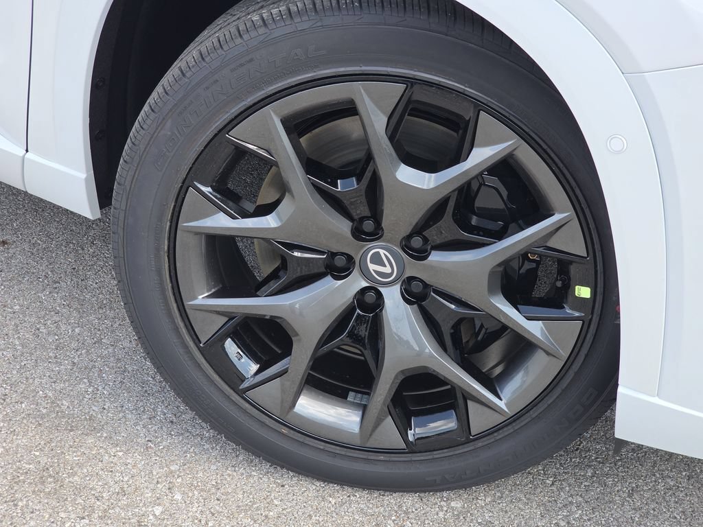 New 2026 Lexus TX 500h AWD w/ Technology Package image 10