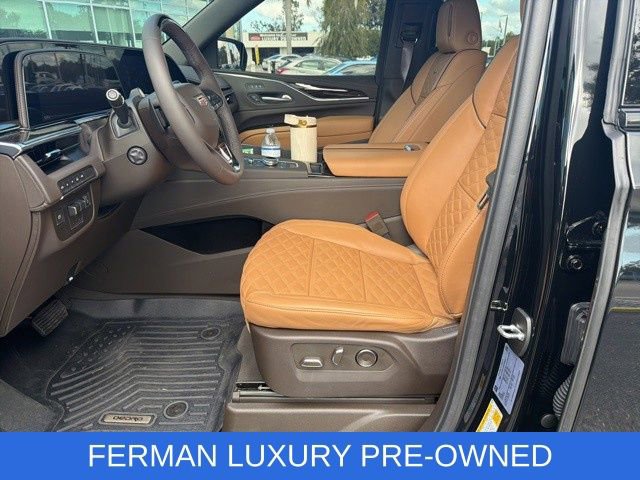 Used 2024 Cadillac Escalade ESV Sport w/ LPO, ONYX Package image 5