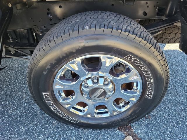 Used 2022 Ford F250 Lariat w/ Lariat Ultimate Package image 6