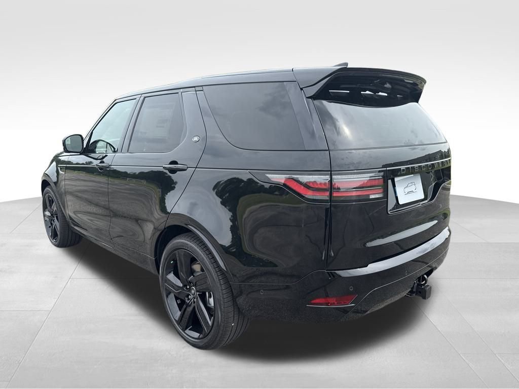 New 2025 Land Rover Discovery Dynamic SE image 3