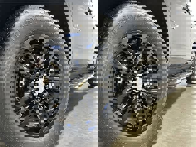 Used 2023 Chevrolet Tahoe LT image 29