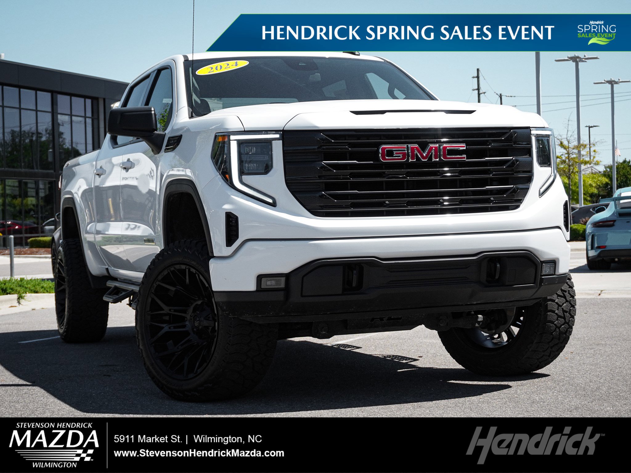 Used 2024 GMC Sierra 1500 Elevation w/ X31 Off-Road Package AWD/4WD image 1
