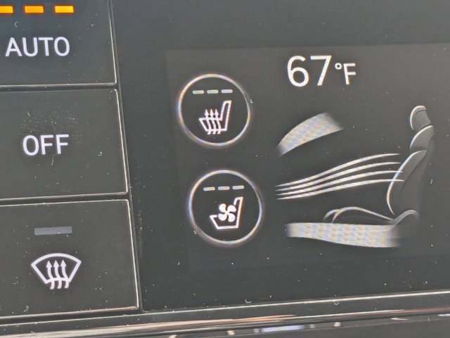 Used 2024 Genesis G70 2.5T w/ Sport Prestige Package image 36