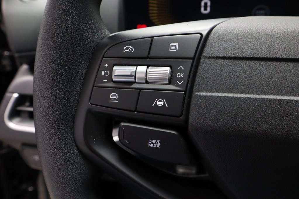 Used 2025 Kia K4 LXS image 28