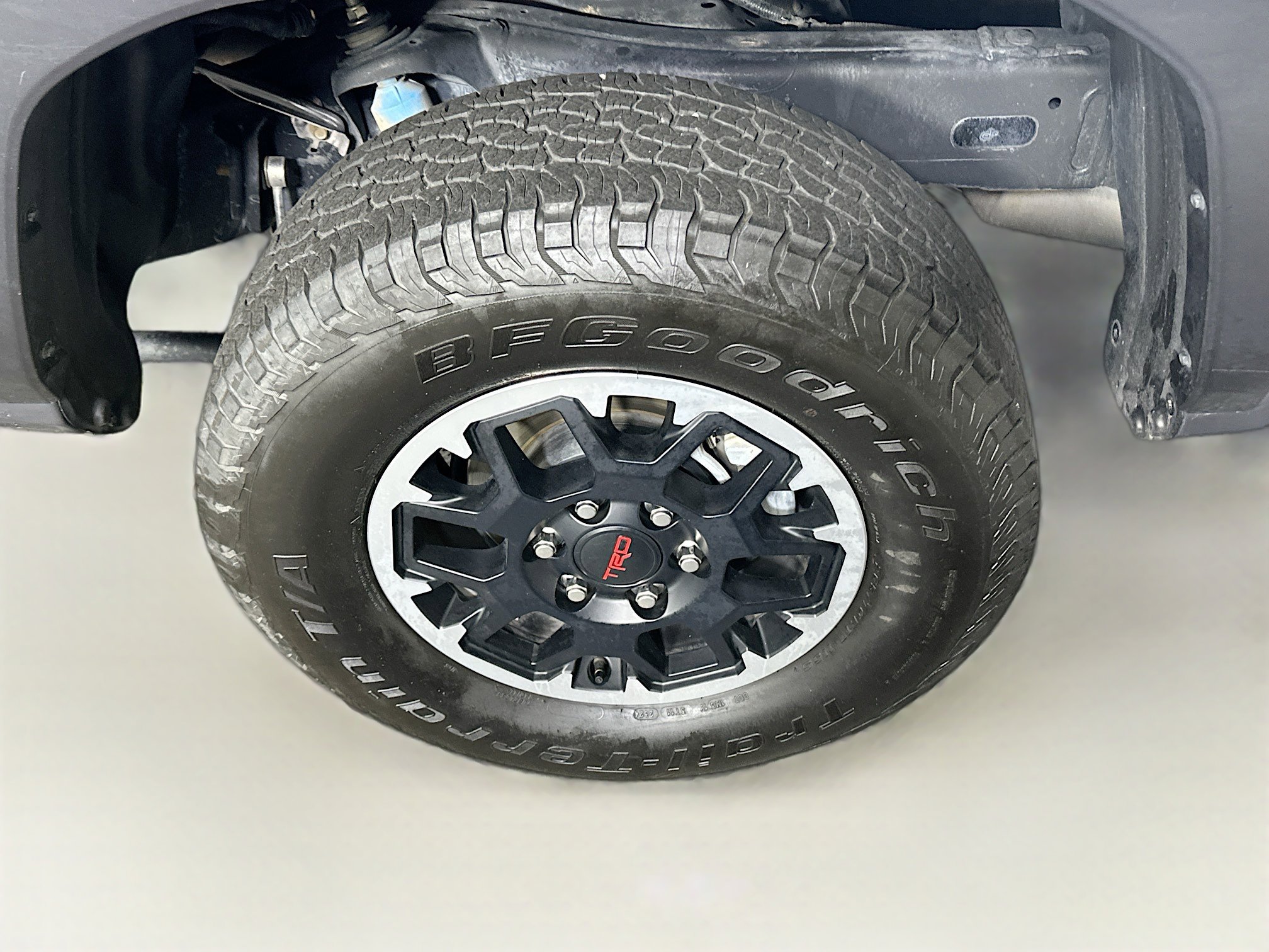 Used 2024 Toyota Tacoma TRD Off-Road AWD/4WD image 11
