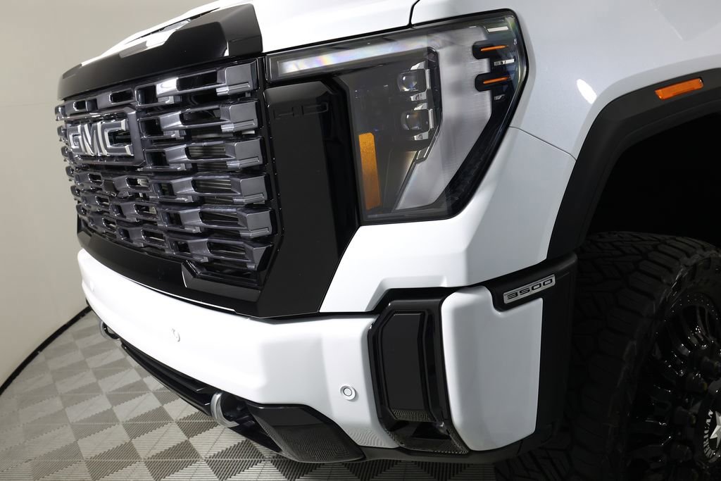 Used 2026 GMC Sierra 3500 Denali Ultimate AWD/4WD image 47
