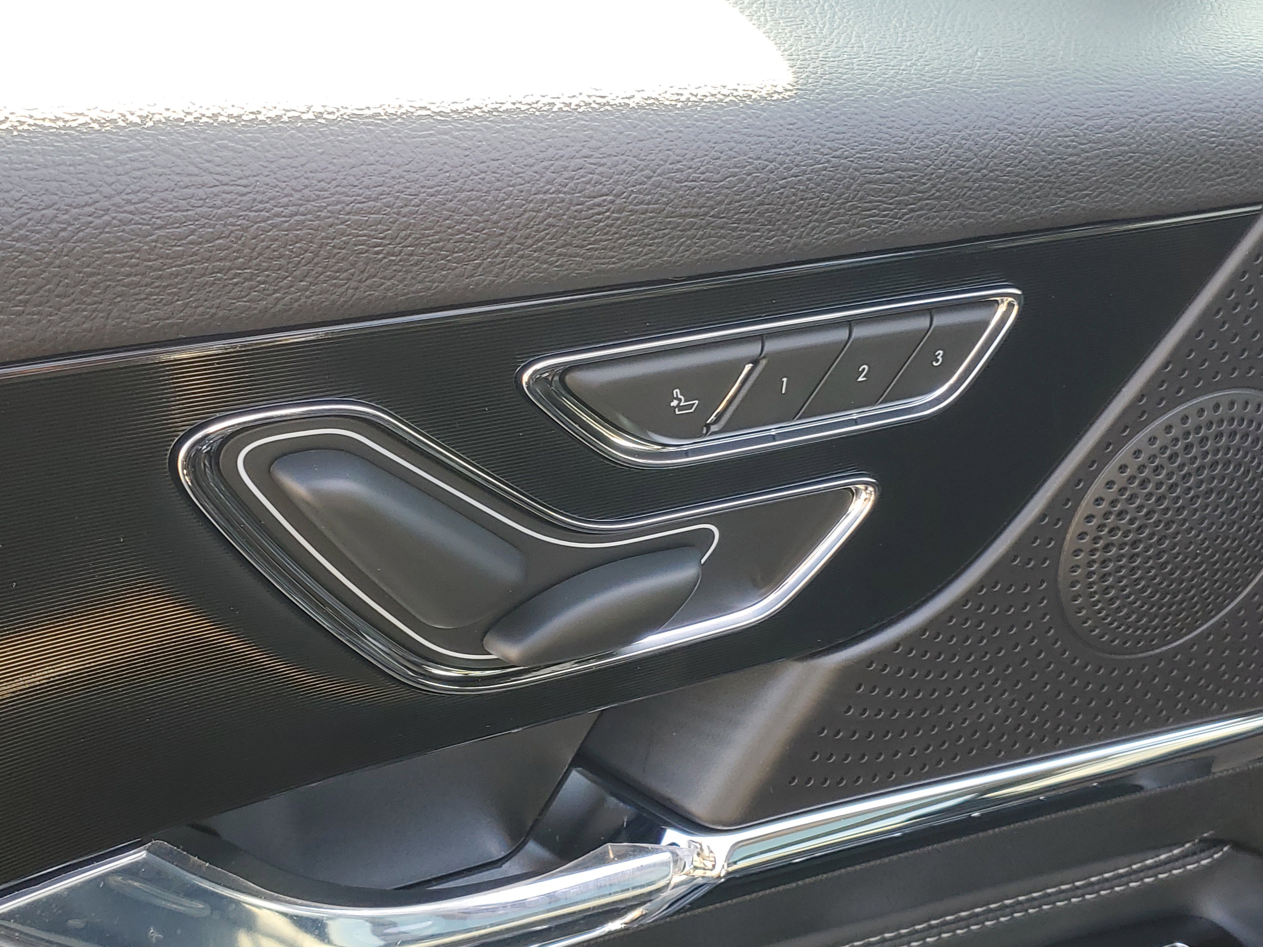 New 2026 Lincoln Corsair Premiere image 9