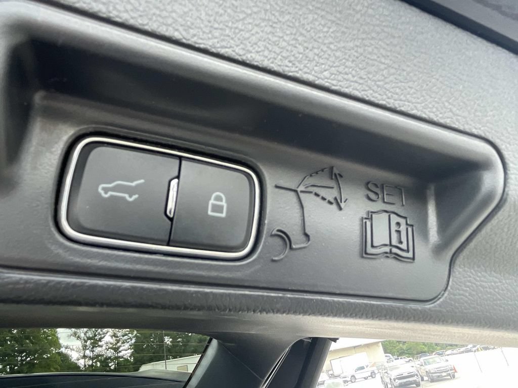 Used 2025 Ford Explorer ST AWD/4WD image 12
