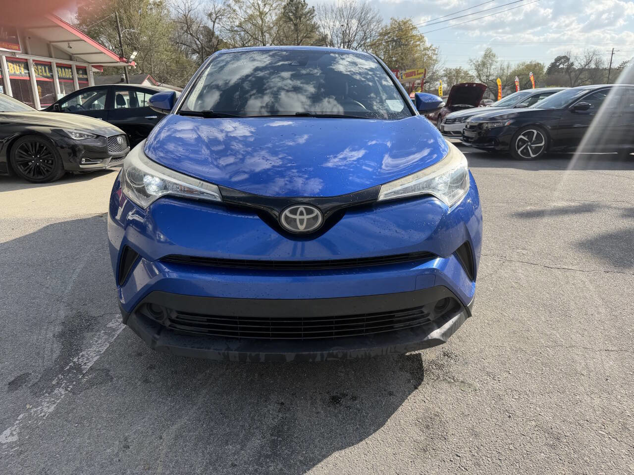Used 2018 Toyota C-HR XLE FWD image 10
