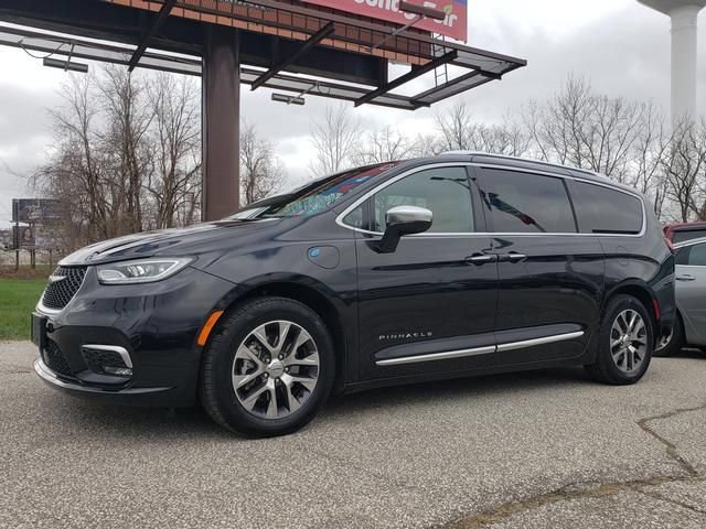 Used 2022 Chrysler Pacifica Pinnacle FWD image 7