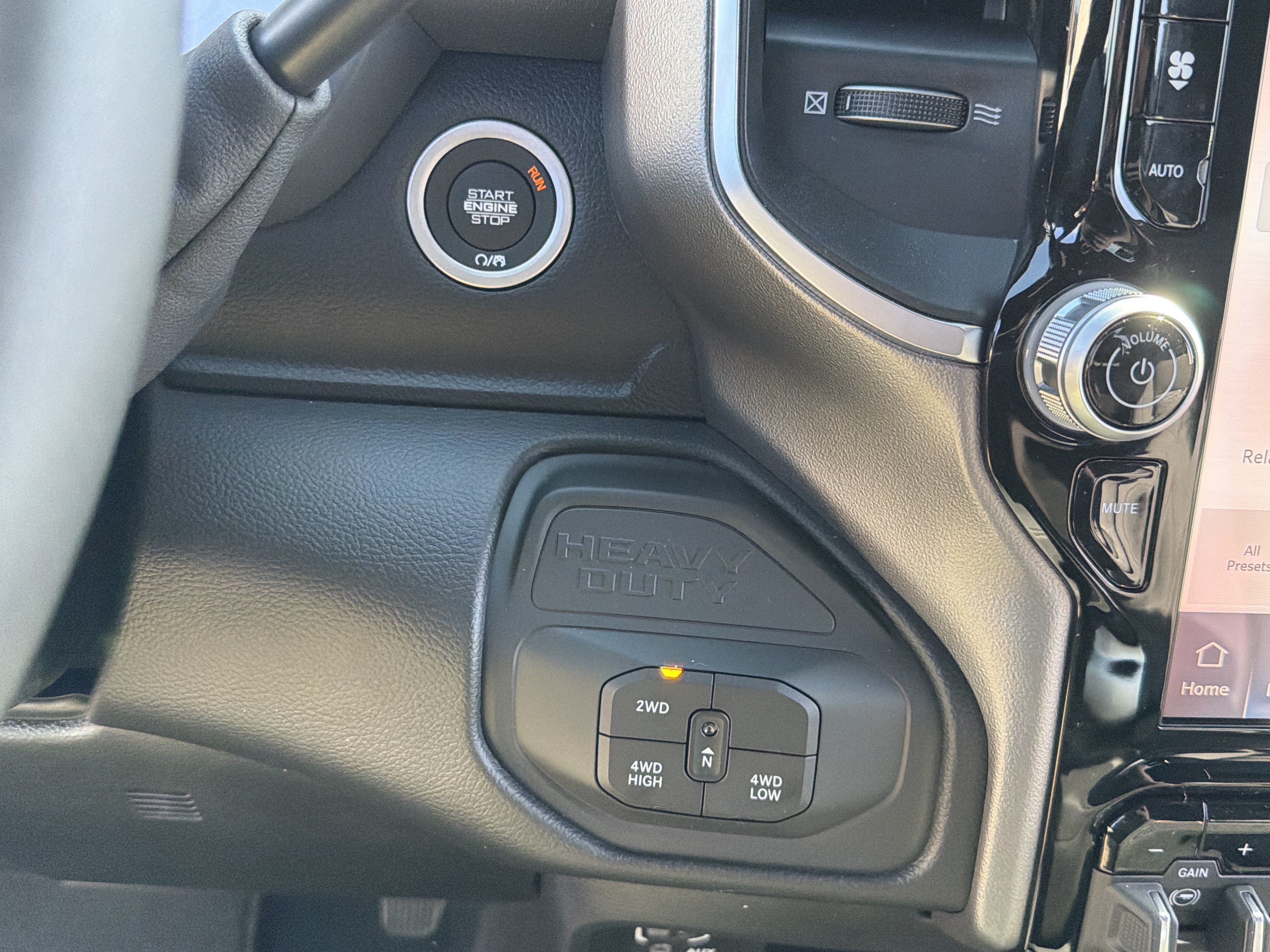 New 2026 RAM 3500 Big Horn AWD/4WD image 21