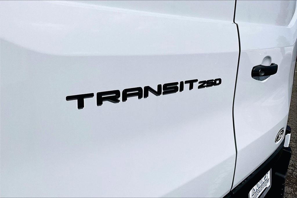 New 2026 Ford Transit 250 148 Medium Roof RWD image 10