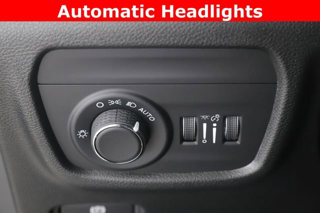 Used 2025 Jeep Grand Cherokee Laredo X AWD/4WD image 21
