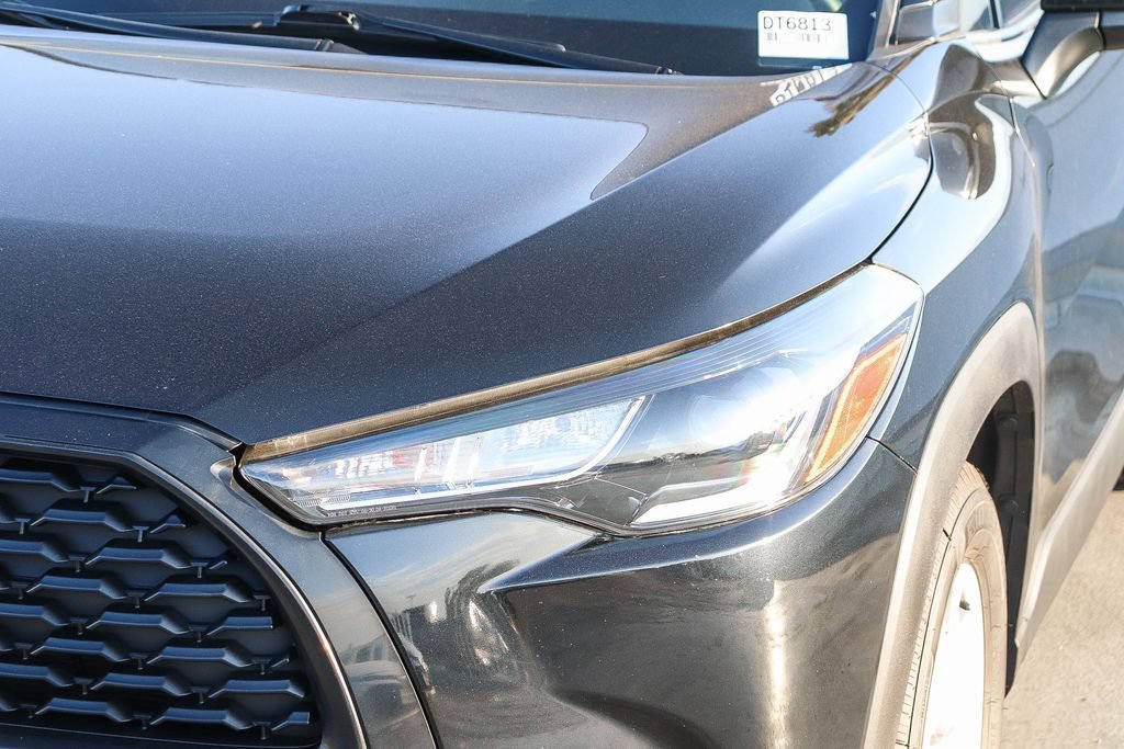Used 2022 Toyota Corolla Cross LE FWD image 5