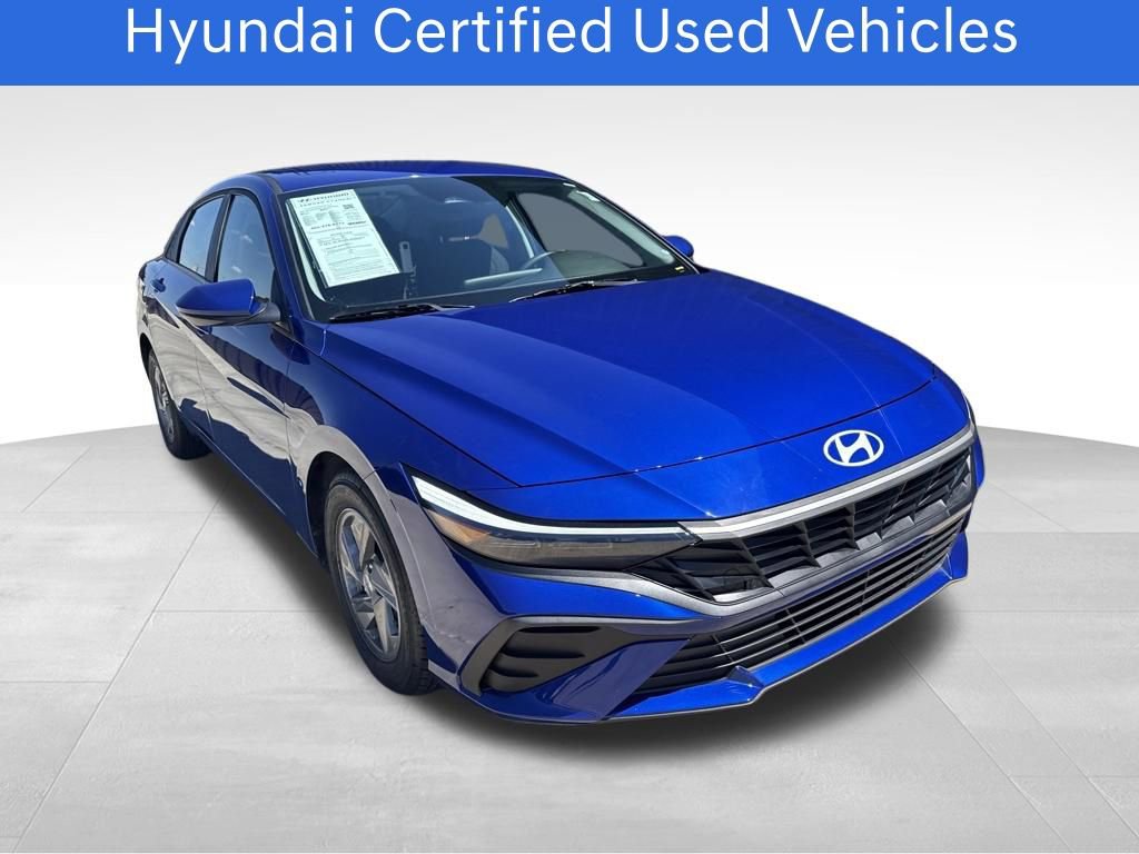 Certified 2024 Hyundai Elantra SE image 3
