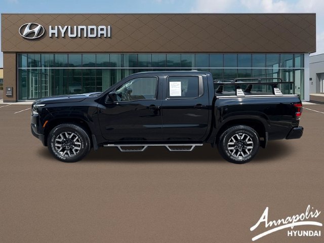 Used 2024 Nissan Frontier SL w/ Technology Package AWD/4WD image 2