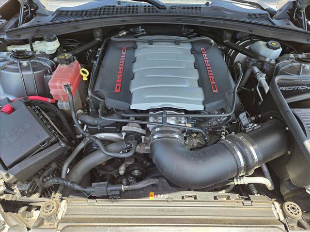 Used 2021 Chevrolet Camaro LT w/ Technology Package RWD image 22
