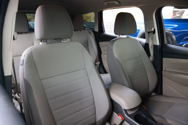 Used 2015 Ford Escape SE w/ Equipment Group 201A image 19