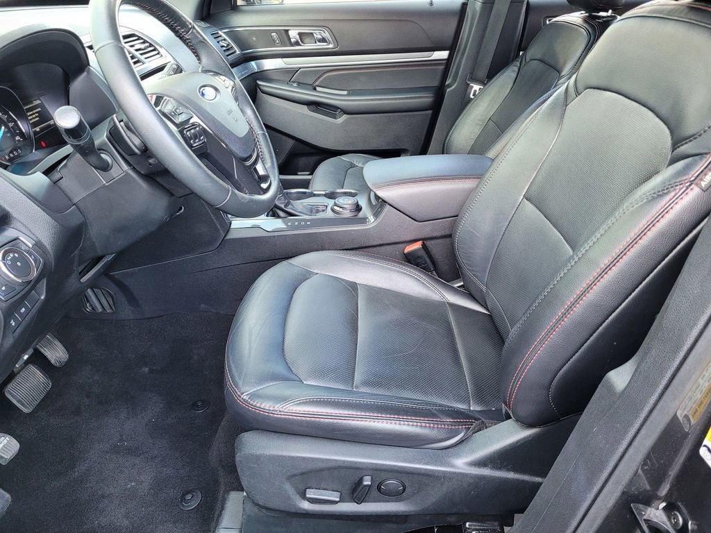 Used 2019 Ford Explorer Sport image 23