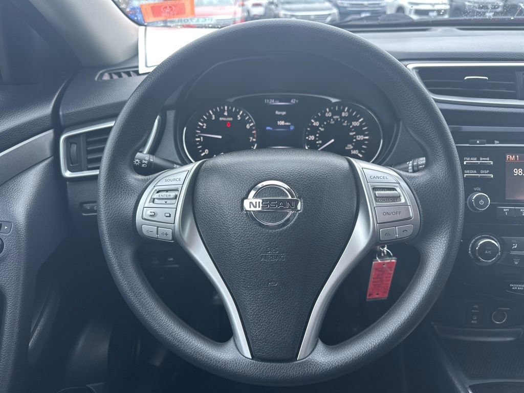 Used 2016 Nissan Rogue S image 16