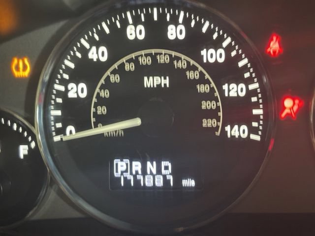 Used 2008 Jeep Commander Overland AWD/4WD image 30