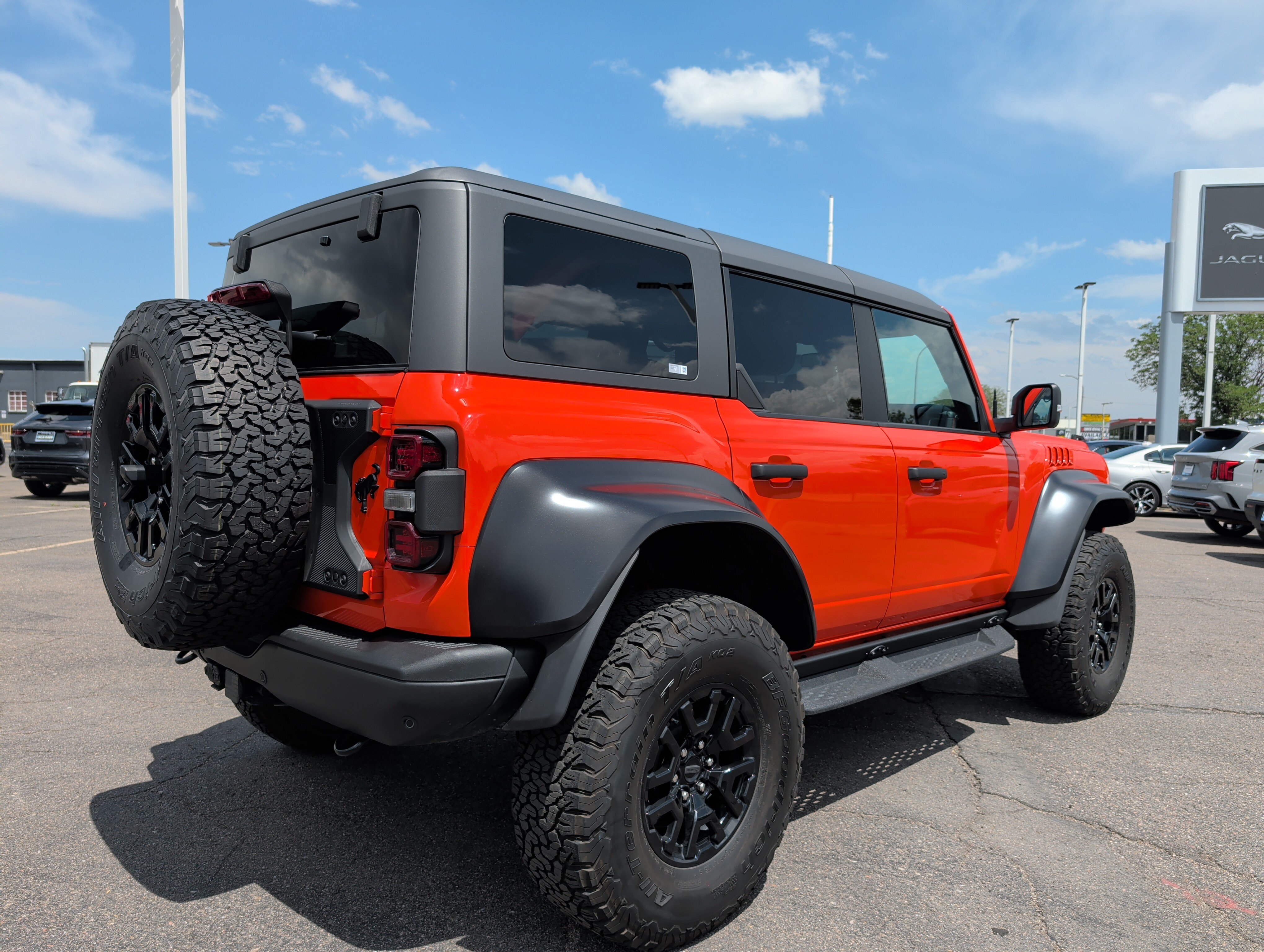 Used 2023 Ford Bronco Raptor AWD/4WD image 7
