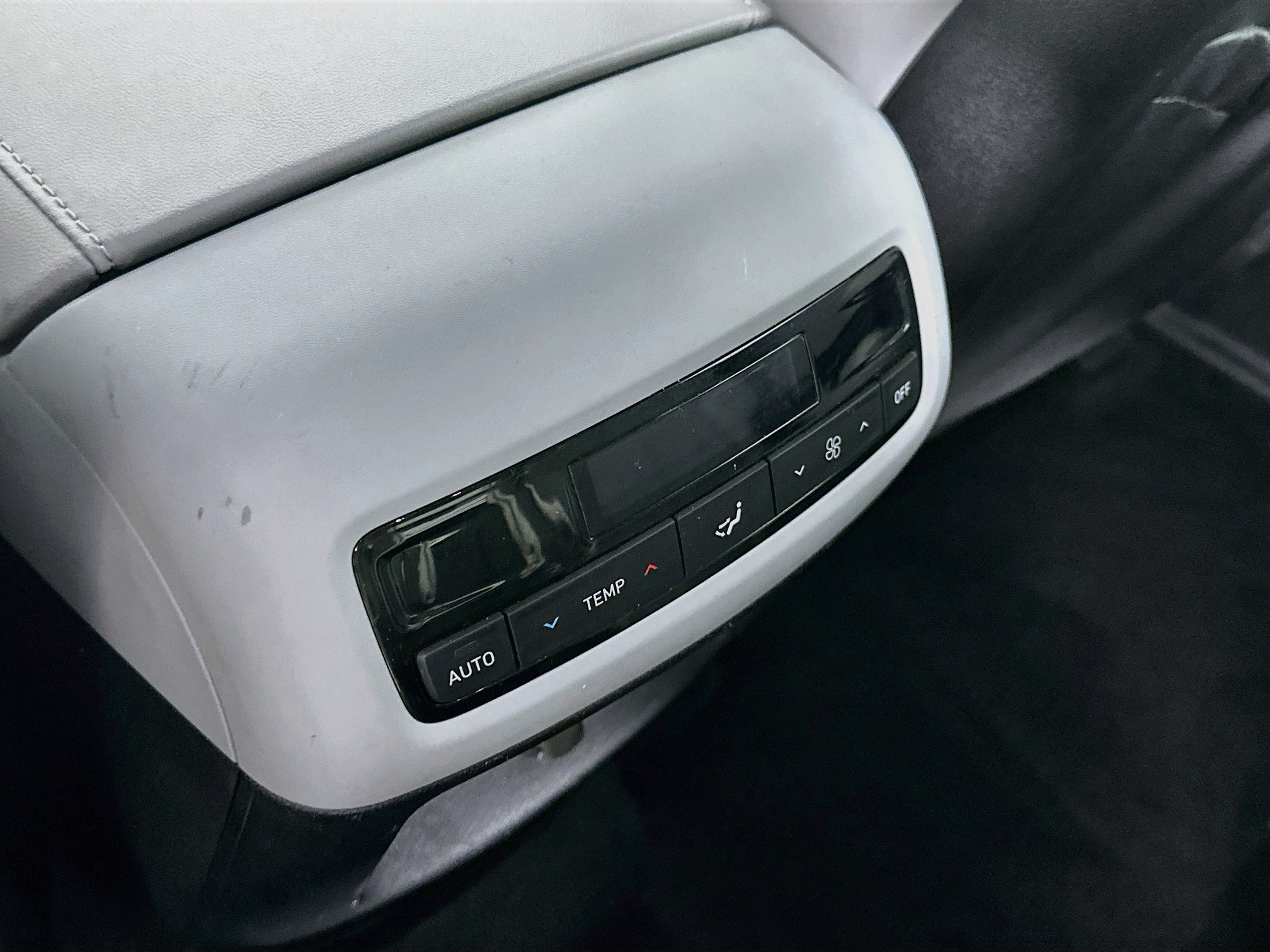Used 2024 Hyundai Palisade SEL FWD image 27
