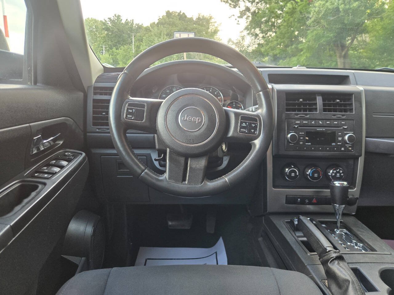 Used 2011 Jeep Liberty Sport w/ Popular Equipment Group AWD/4WD image 35