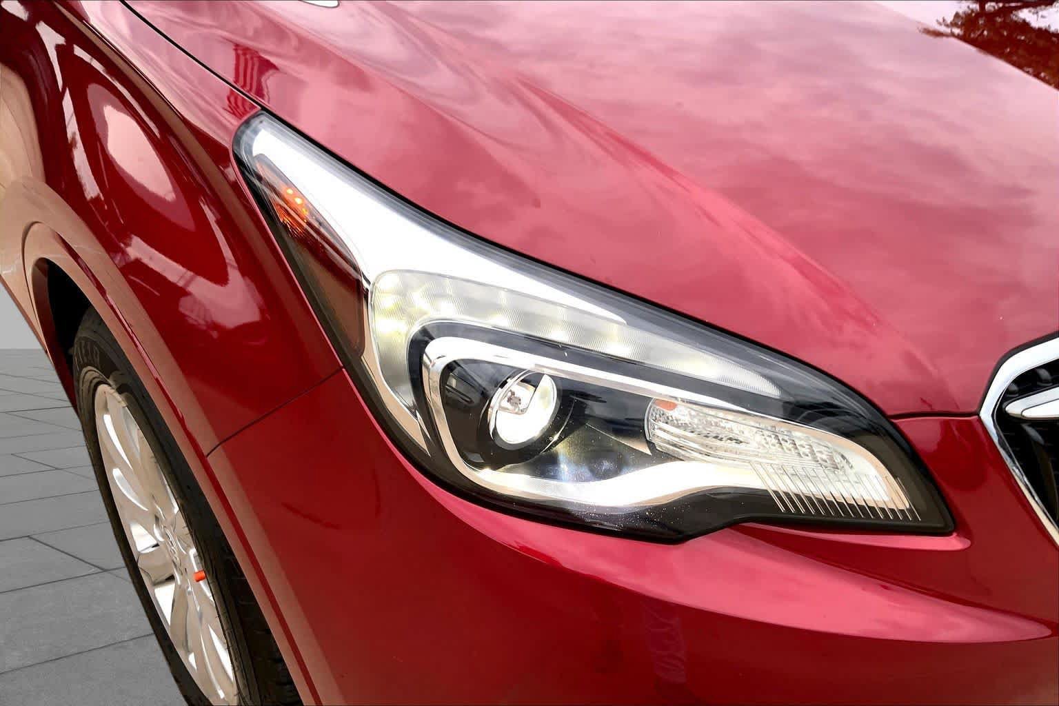 Used 2019 Buick Envision Essence FWD image 26