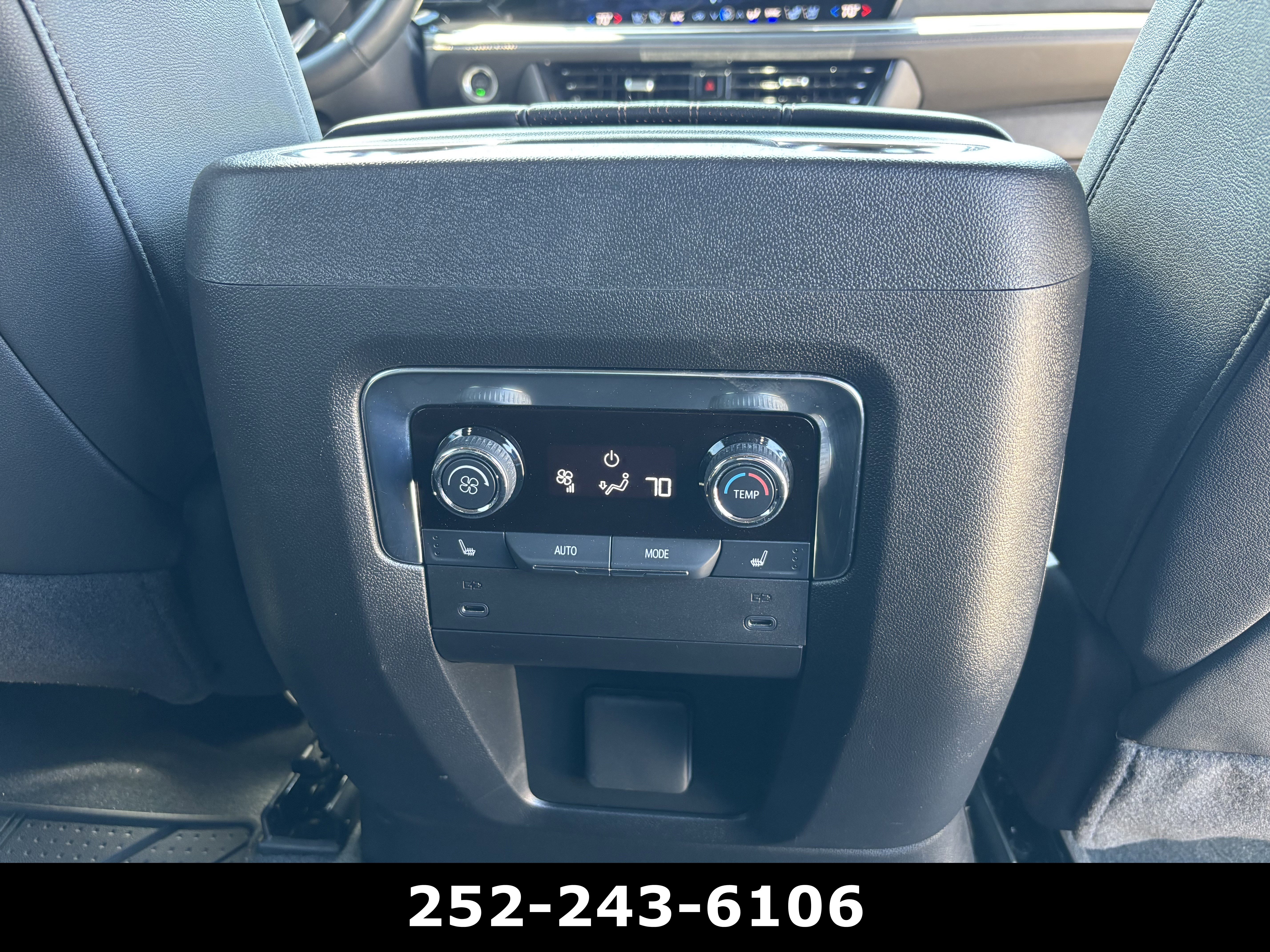 Used 2025 Chevrolet Tahoe High Country AWD/4WD image 23