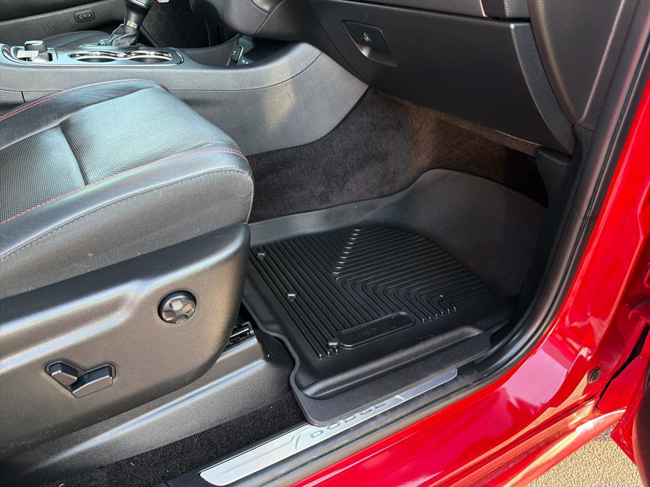 Used 2018 Dodge Durango R/T image 25