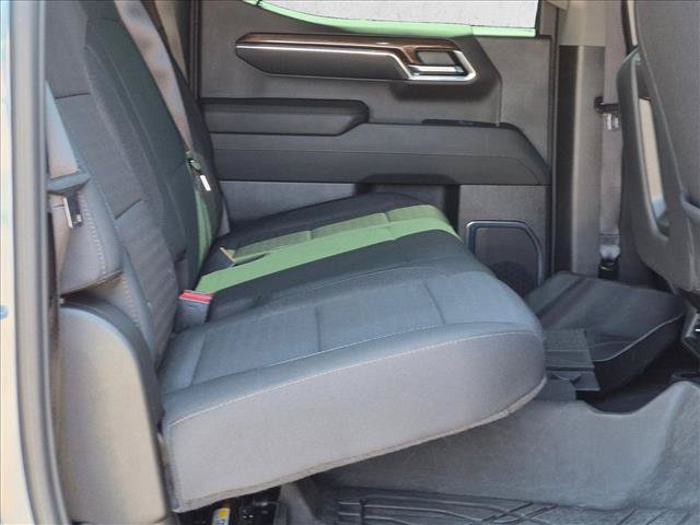 Used 2024 Chevrolet Silverado 1500 LT RWD image 17