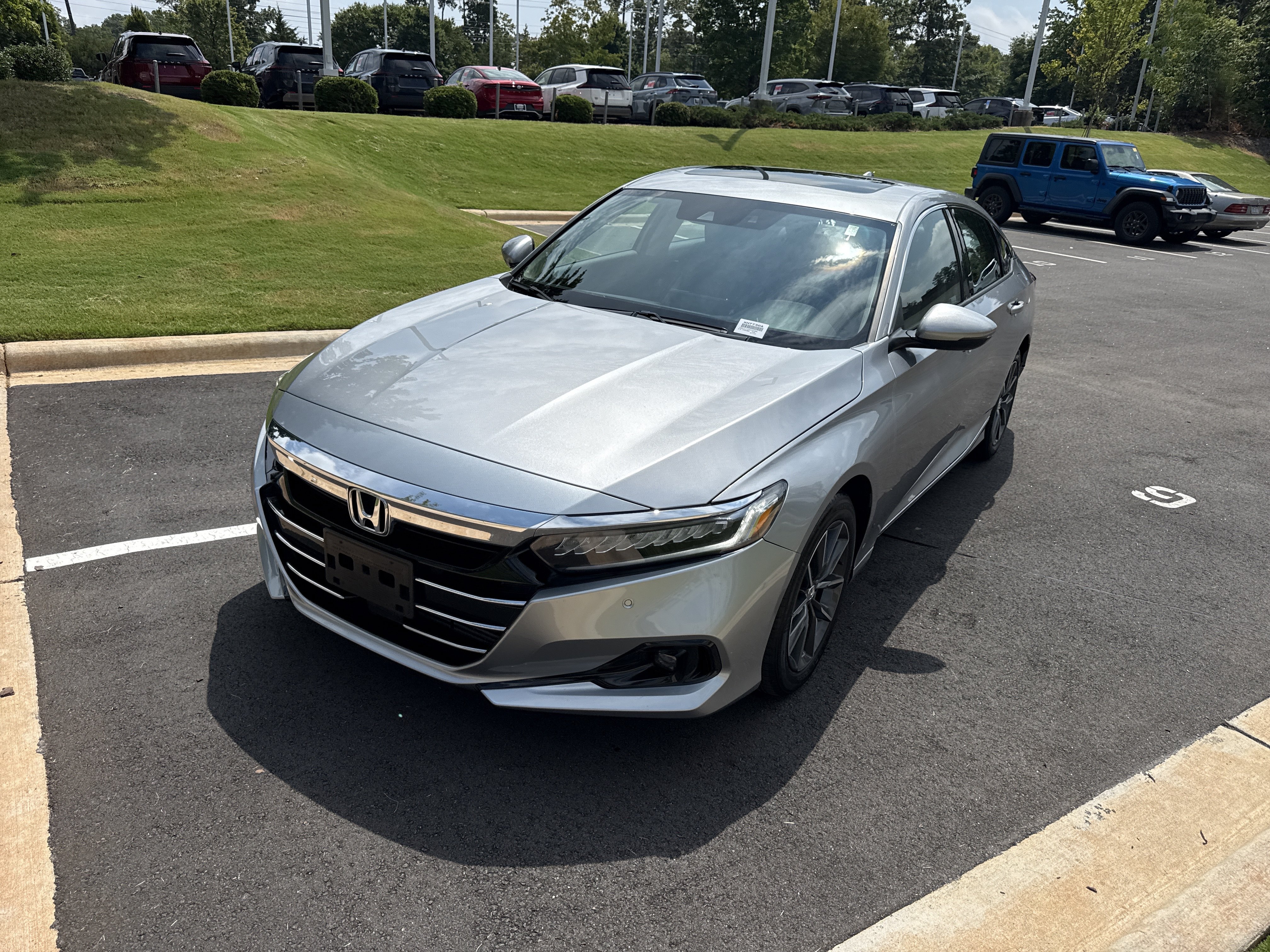 Used 2022 Honda Accord EX-L image 5
