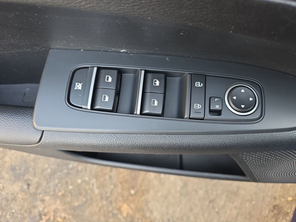 Used 2019 Kia Forte LXS image 33